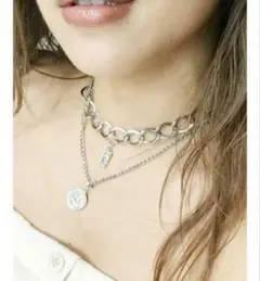 EVRIS エヴリス シルバー チェーンネックレス コインチャーム付き 3連