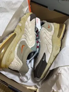 トラヴィススコット ナイキエアマックス270 “カクタストレイル”