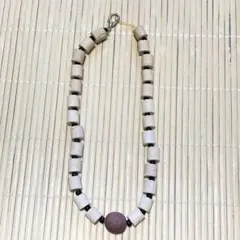 石　陶器　ビーズ ネックレス