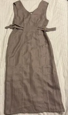 【匿名配送】JUNOAH ヘリンボーンベルトタイトジャンパースカート　XL