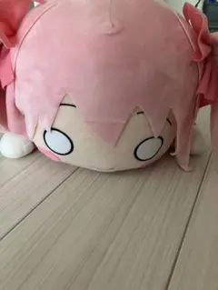 希少 ガールズ＆パンツァー劇場版 メガジャンボ寝そべりぬいぐるみ