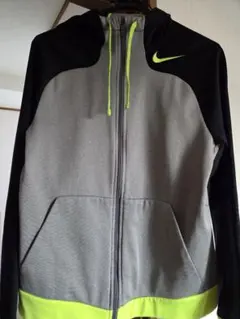Nike Therma-Fit パーカー　メンズ M グレー/ブラック/ライム