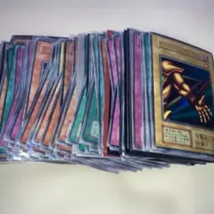 ピ*ク様 遊戯王　初期二期　スーパーレア以上のみ　140枚以上　引退品　まとめ売