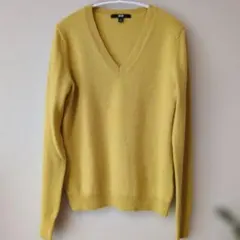 UNIQLO Vネックイエローセーター S