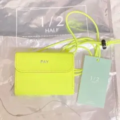 【美品】1/2HALF「ネオンレザーコインキャッチャー」本革財布／ネオンイエロー