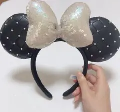 ディズニー カチューシャ ミニー（ブラック×ホワイト）