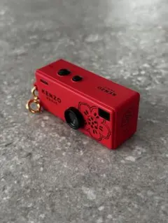 【KENZO】 THUMB デジタルカメラ & フラワーチャーム《非売品》のサムネイル