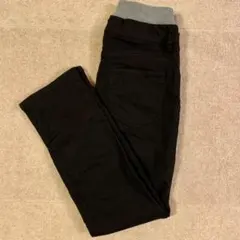 黒　パンツ　長ズボン　ブラック　140