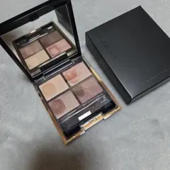 SUQQU デザイニング カラー アイズ 01 優芍薬のサムネイル