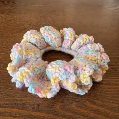 フリルシュシュ　かぎ針編み【ハンドメイド】