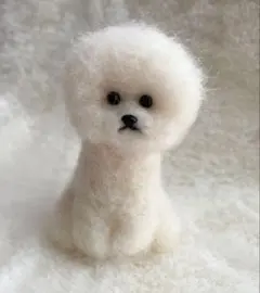 ビションフリーゼ 羊毛フェルト ハンドメイド 置物のサムネイル