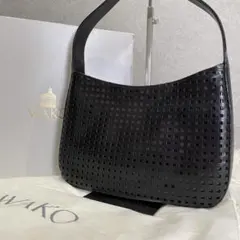 Item thumbnail for item 0c8ef694-2f10-44ba-8bd1-def860eda90b