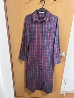 ネイビーとレッドのチェック柄シャツワンピース