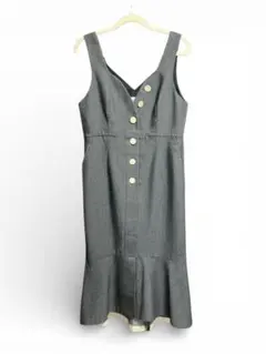 【anatelier】美品　ダークグレー デニム風 ワンピース　Mサイズのサムネイル
