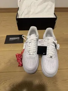 新品未使用タグ付き　 ナイキシュプリームエアーフォースワン