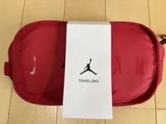 【新品タグ付き】AIR JORDAN トラベルバッグ　ポーチ　赤　Redのサムネイル