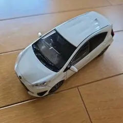 2025年最新】トヨタ アクア カラーサンプルの人気アイテム