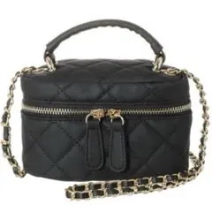 《値下げ》斜めがけバック　キルティング　パーリーデュー