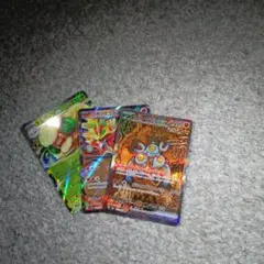 ポケモンカード ホロカードセット 3枚のカード全てを入手できます。