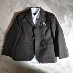 ボーイズフォーマルスーツ ネクタイ付き