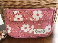 ハンドメイド　フラットポーチ　＊花柄＊
