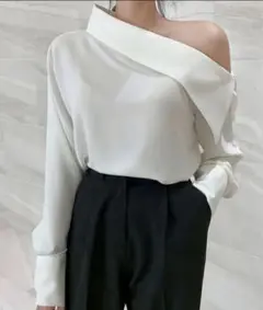 【新品未使用】 ワンショルダー　ブラウス　モテ　大人　zara 韓国