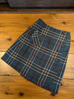 青系チェック ミニの巻スカート 前面ボタン付き