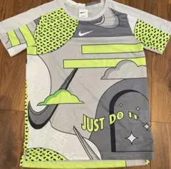 ナイキ　Tシャツ　キッズ　130cm M