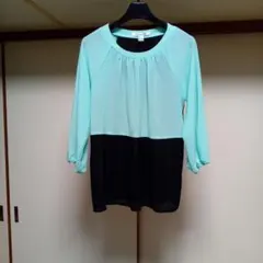 Forever21　レディーストップス　Sサイズ 新品のサムネイル