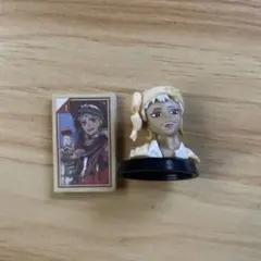 チョコエッグフィギュアと付箋 少し使用