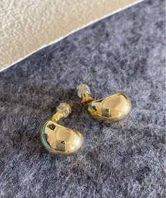 ゴールド 中型 ピアス(両耳用)