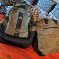 adidas カーキリュック＆カーキトートバッグ2点セット