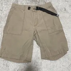 Columbia ベージュショートパンツ