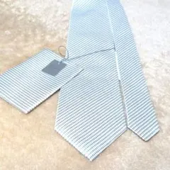 新品未使用　AOKI 　フォーマルネクタイ &チーフ　ホワイト/グレー