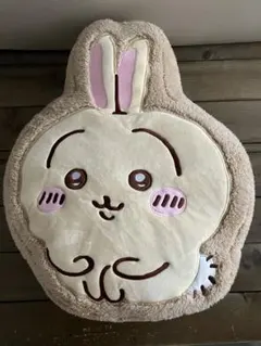 ちいかわ うさぎ もこもこダイカットクッション ぬいぐるみ　タグ付きのサムネイル