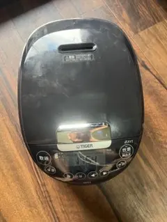 TIGER タイガー IHジャー炊飯器 JPW-T100 23年製のサムネイル