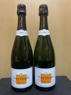 ヴーヴクリコ 375ml ×5本 シャンパンセット - メルカリ