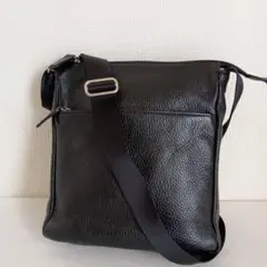 美品】良品工房 日本製 本革 レザー ショルダーバッグ 黒 シボ革 縦型 