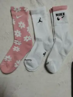 Nike & Jordan ソックス 3足セット23ー25ｃｍ