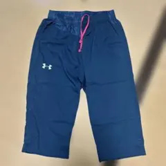 Under Armour ネイビー ショートパンツ　1/4まで期間限定