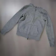 グレー ジップアップ パーカー