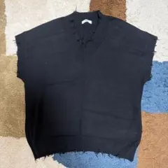 ブラック Vネック ニットベスト