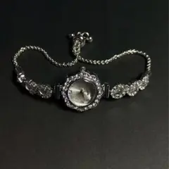 エレガントなクリスタル装飾時計.