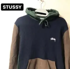 【即完売】stussy 刺繍ロゴ　パーカー