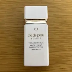 クレ・ド・ポー ボーテ　ヴォワールルミヌ　化粧下地