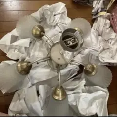 クリーム色 シャンデリア 5灯式
