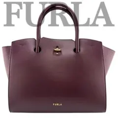 美品✨フルラ　ジェネシー　2way ショルダーバッグ　ターンロック　現行ロゴ　紺 美品✨フルラ ジェネシー 2way ショルダーバッグ ターンロック 現行