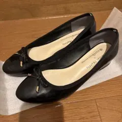 リボン付き黒フラットシューズ 37