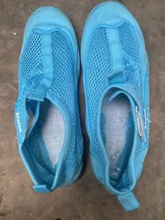 マリンシューズ