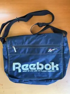 Reebok リーボック ショルダーバッグ ネイビー メッセンジャーバッグのサムネイル